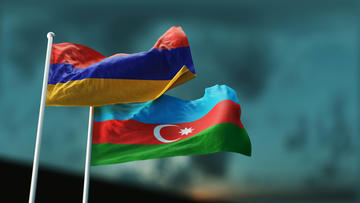 Bandiera armena e azera © Vladimir Zotov/SHutterstock
