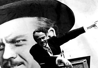 A scene from Citizen Kane by Orson Welles (Wikipedia)