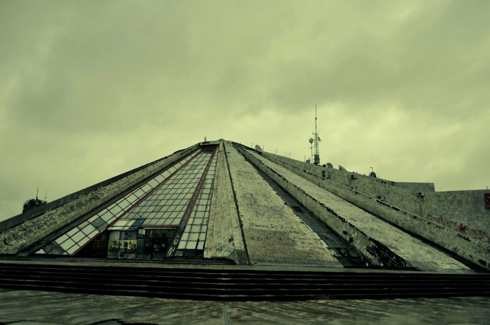 La Piramide di Tirana (foto M. Rukaj)