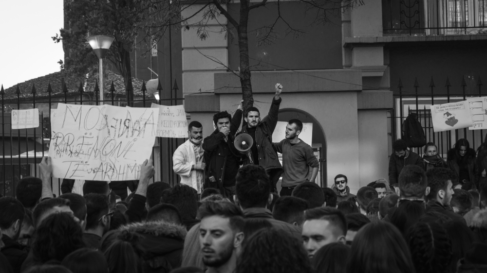 7 dicembre 2018, gli studenti albanesi protestano a Tirana - Igli llubani/Shutterstock