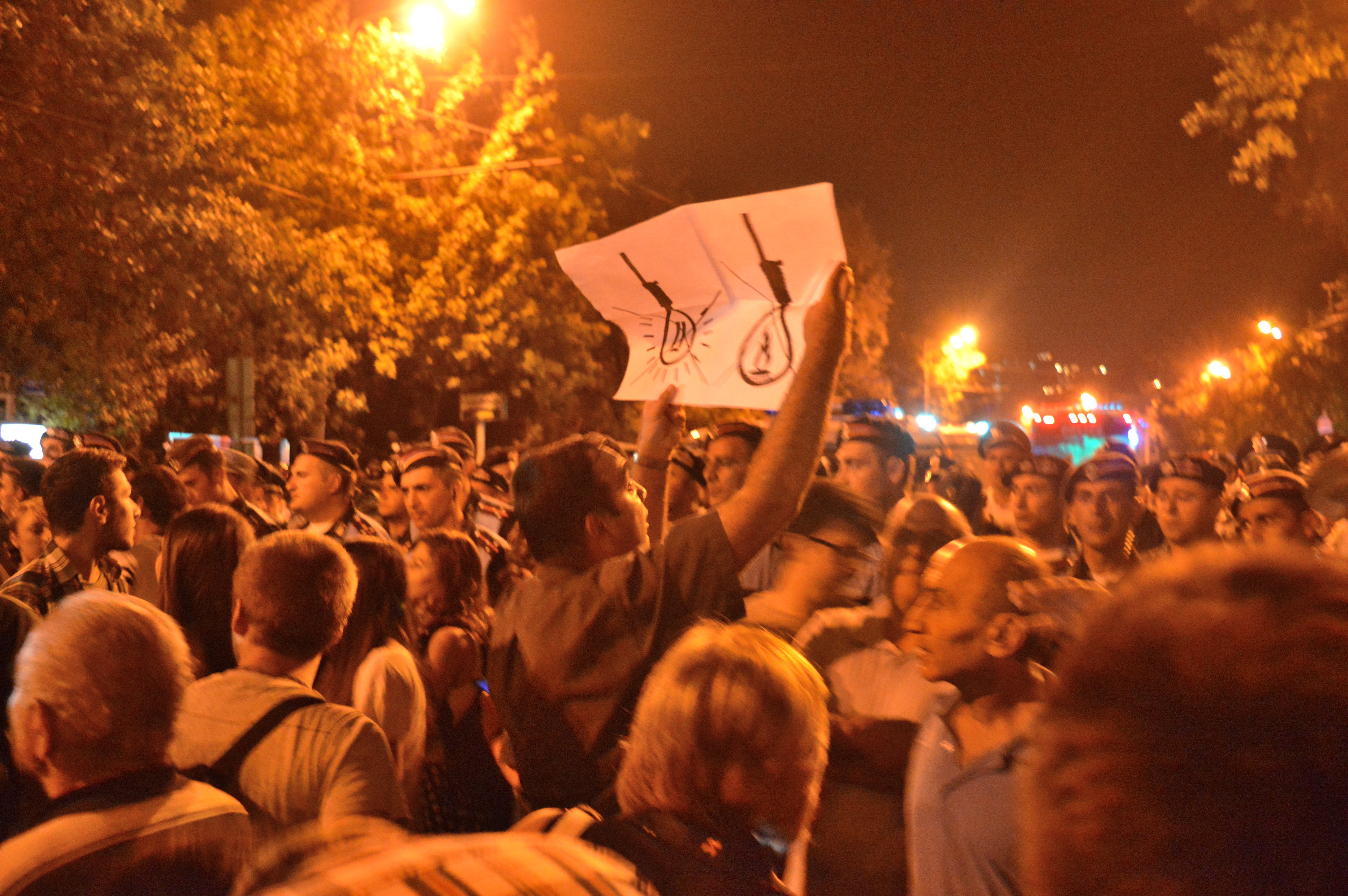 The recent Electric Yerevan demonstration (Photo Simone Zoppellaro)