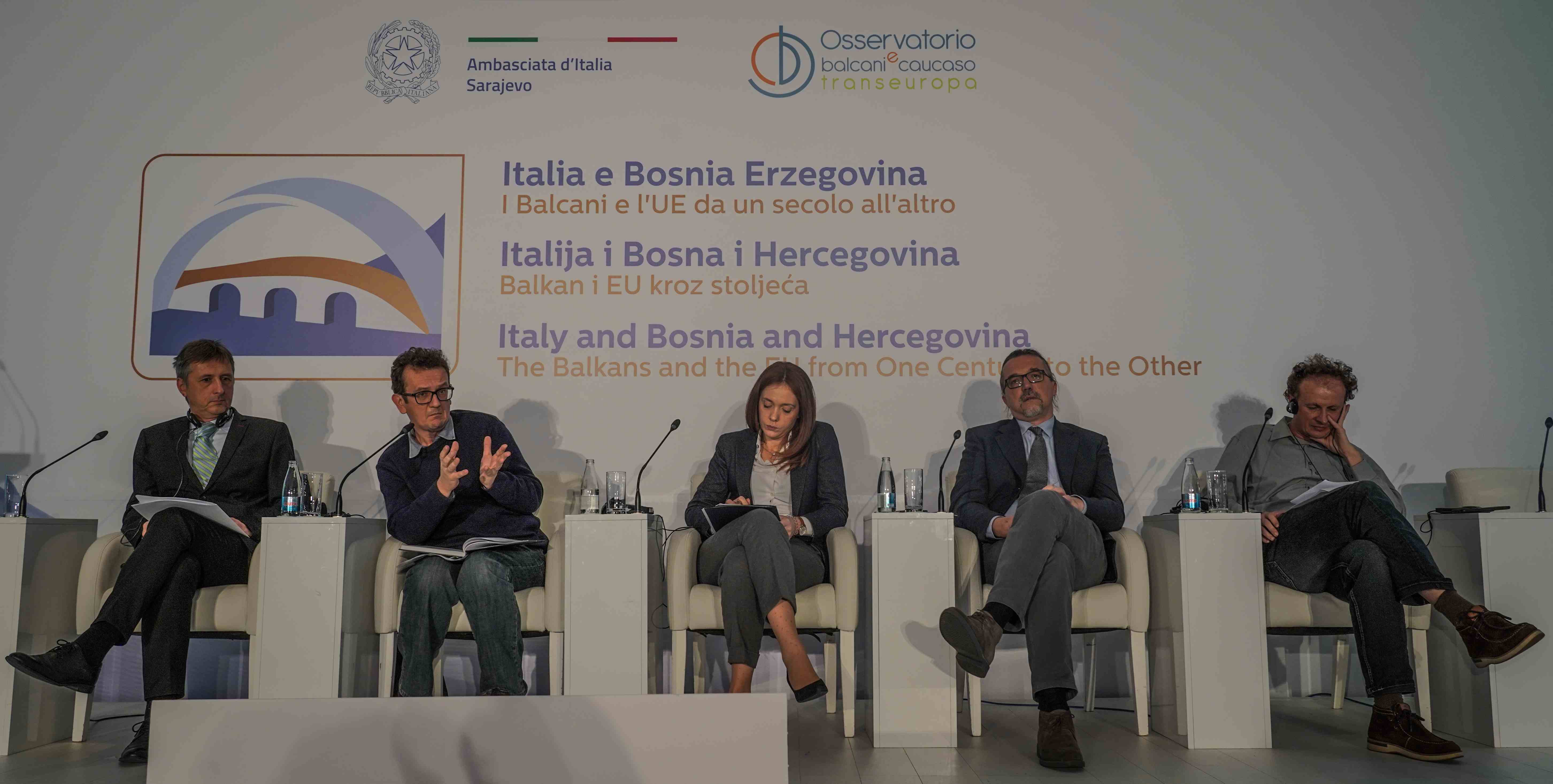 On. Marta Grande, Presidente Commissione Affari Esteri e Comunitari -  Asim Mujkić, Università di Sarajevo -  Neven Anđelić, Regent’s University London -  Srđan Puhalo, Sociologo e analista politico - Roberto Belloni, Università di Trento