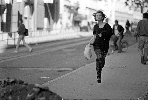 Sarajevo 1992 (foto © Mario Boccia) Sarajevo 1992 (foto © Mario Boccia)