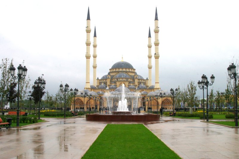 "Akhmed Kadyrov" mosque, Grozny, on a rainy day