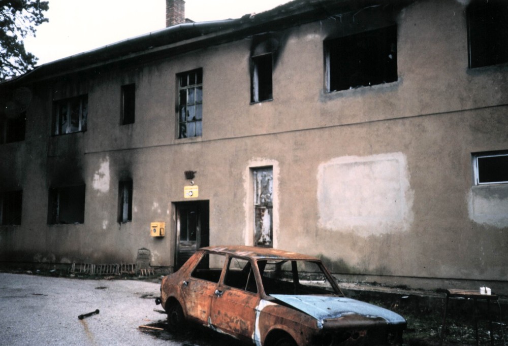 Krajina, distruzione - Archivio Operazione Colomba.jpg