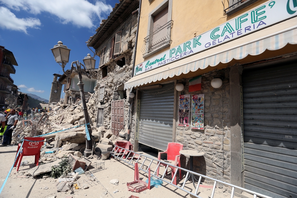 Damages after the earthquake in Amatrice, Italy © Alessia Pierdomenico/Shutterstock