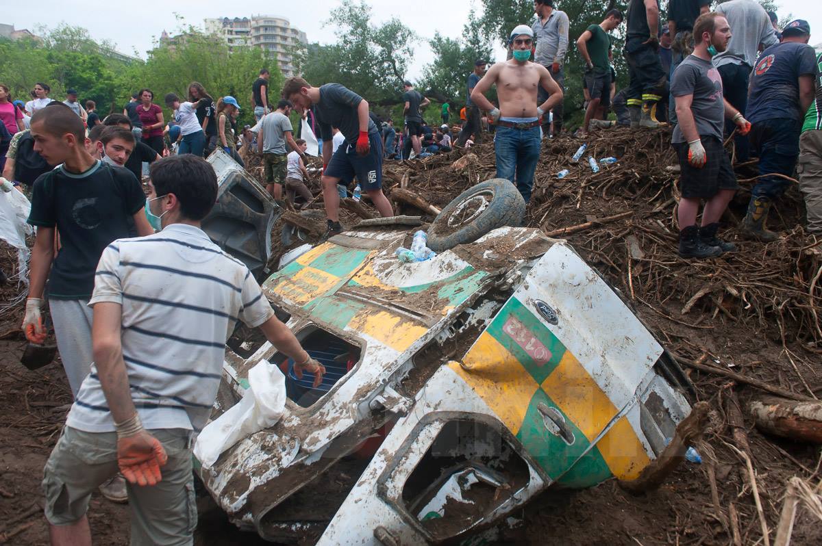 Danni dell'alluvione a Tbilisi (foto © Onnik James Krikorian)