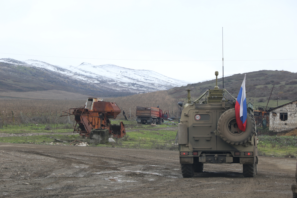 Peacekeeper russi in Nagnorno Karabakh © Emil Aliyarli/Shutterstock