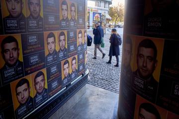 Manifesti elettorali dell'Alleanza per l’Unità dei Romeni - © LCV/Shutterstock