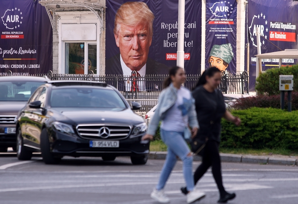 Striscioni del partito AUR a Bucarest - © LCV/Shutterstock Striscioni del partito AUR a Bucarest - © LCV/Shutterstock