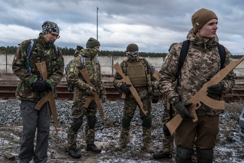 Gennaio 2022, civili ucraini vengono addestrati dai militari - © Chirag Nagpal/Shutterstock