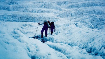 Da “La montagna lucente – Gasherbrum – Der leuchtende Berg” di Werner Herzog