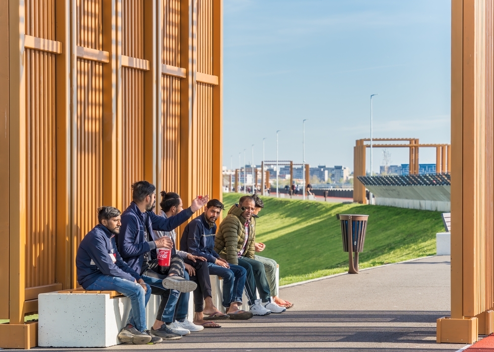 Lavoratori in pausa a Bucarest - © Cristi Croitoru/Shutterstock Lavoratori in pausa a Bucarest - © Cristi Croitoru/Shutterstock