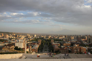 Yerevan, vista sulla città - Marco Zanferrari - Flickr.jpg