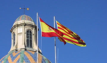 Bandiere Spagna e Catalogna, foto S.Bertrand - Flickr.jpg