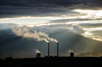 La centrale termoelettrica di Bitola - © Masha Pavlovic/Shutterstock
