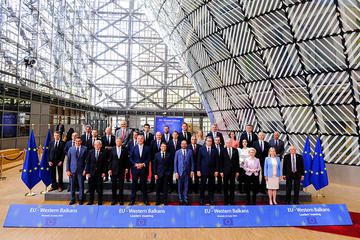 Leader dei Balcani occidentali e i rappresentanti dell'UE durante il Consiglio europeo del 23 e 24 giugno 2022 © Unione europea
