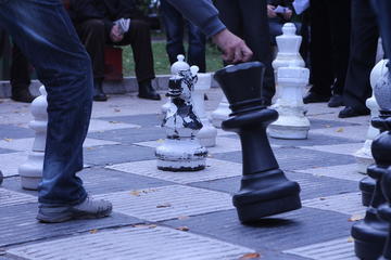 Sarajevo, partita a scacchi - © Foto di Nicole Corritore OBC.jpg