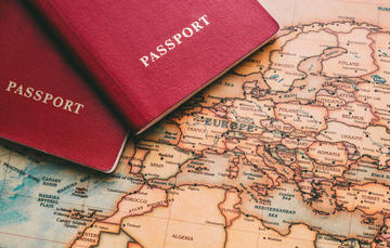 Passaporti, foto Alex Erofeenkov Shutterstock.jpg