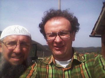 Un selfie di Srđan Puhalo assieme ad uno dei 126 salafiti intervistati