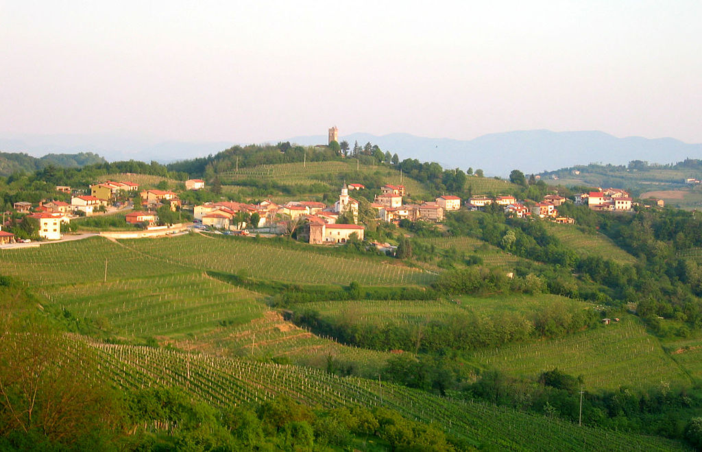 Hills of Brda (foto Sl-Ziga - license public domain)