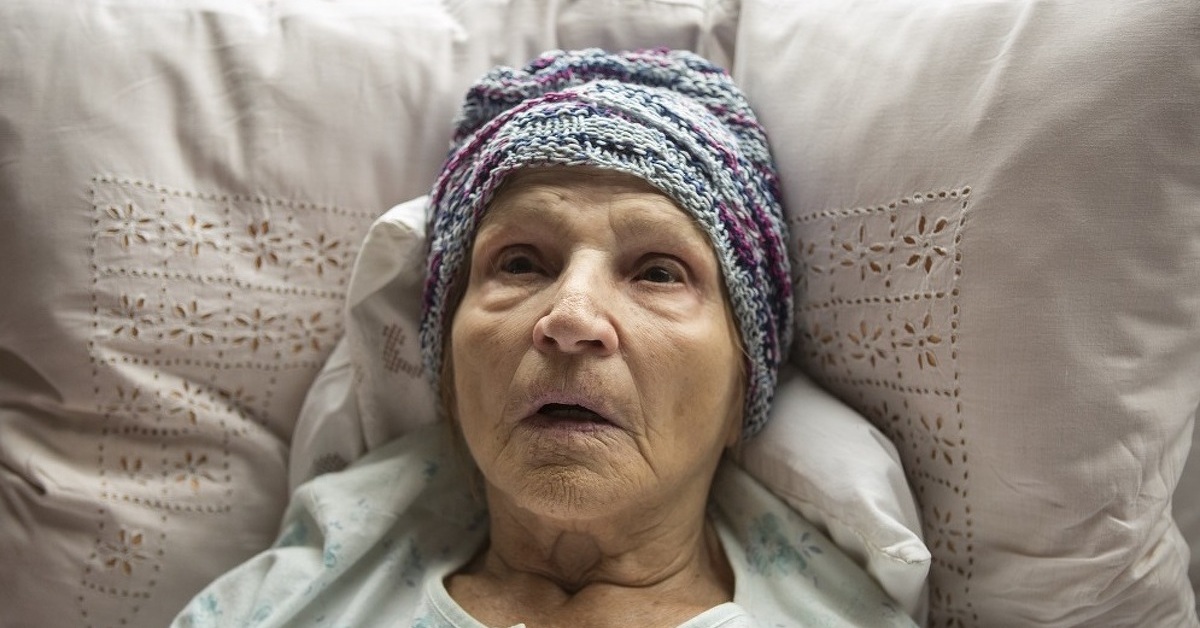 Un fotogramma tratto dal film “Koncentriši se, baba – Focus, Grandma”, di Pjer Žalica Un fotogramma tratto dal film “Koncentriši se, baba – Focus, Grandma”, di Pjer Žalica