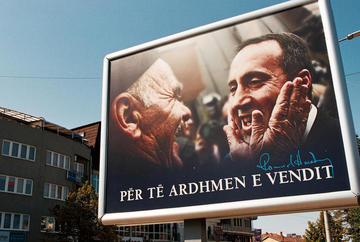 Cartellone inneggiante ad Haradinaj, Pristina - Francesco Martino/OBCT