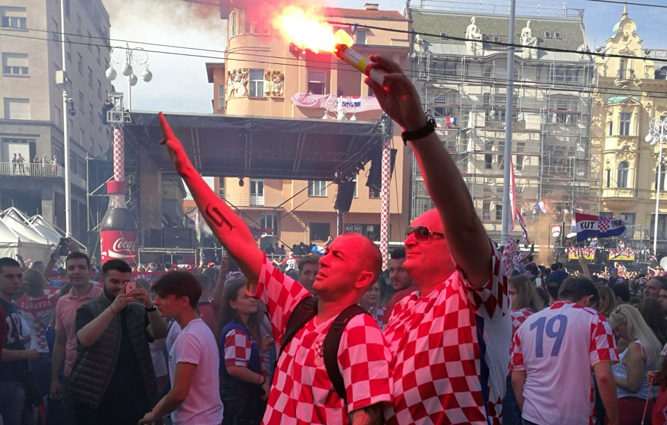 Tifosi a Zagabria dopo la vittoria della nazionale croata ai Mondiali 2018 (foto G. Vale)
