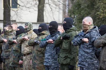 Volontari del battaglione "Azov", Kiev, 7 marzo 2015 - Sovastock/Shutterstock