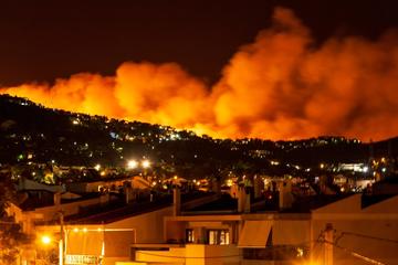 Incendio a Pendeli, Grecia © RODKARV/Shutterstock