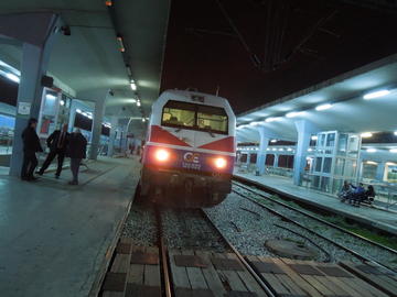 Treno a Salonicco (foto: Conticium/Flickr – CC BY 2.0)