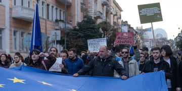 Batumi, proteste contro la legge sugli stranieri © Murrr Photo/Shutterstock