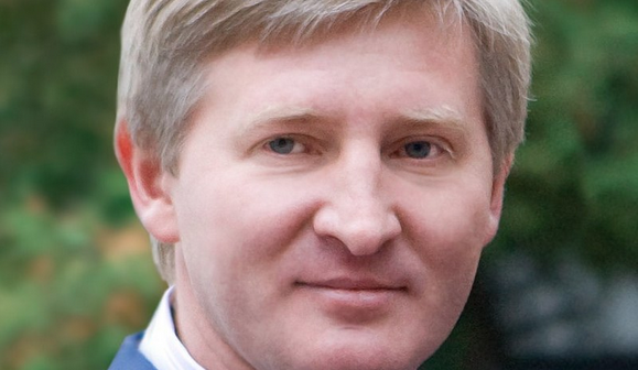 Rinat Achmetov - Di Komul, opera propria, CC BY-SA 3.0 Rinat Achmetov - Di Komul, opera propria, CC BY-SA 3.0