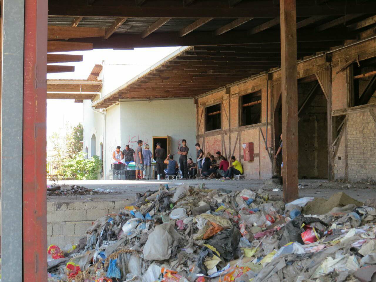 Migranti e rifugiati a Patrasso (foto Alexandra Menschick) Migranti e rifugiati a Patrasso (foto Alexandra Menschick)