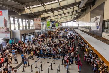 Aeroporto di Pristina - © Matyas Rehak/Shutterstock