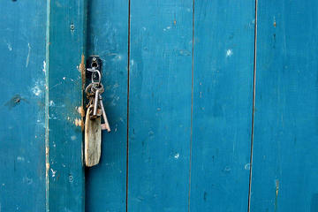 Porta con chiave, foto Willi heidelbach - Flickr.jpg