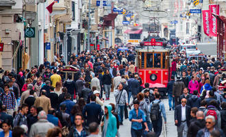 Istanbul - © muratart/Shutterstock