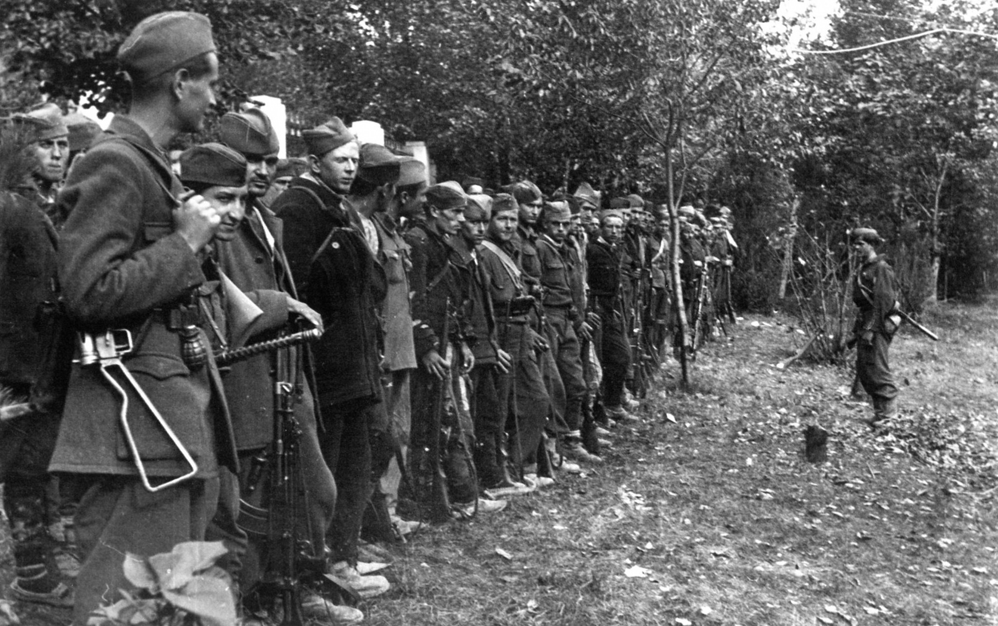 Risultato immagini per partigiani jugoslavi immagini