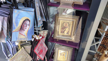 Međugorje, souvenirs legati al turismo religioso - Mariangela Pizziolo
