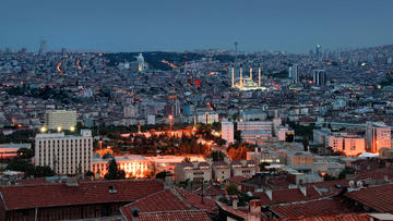 Ankara, vista sulla città - foto di Jorge Frangillo - Flickr.com.jpg