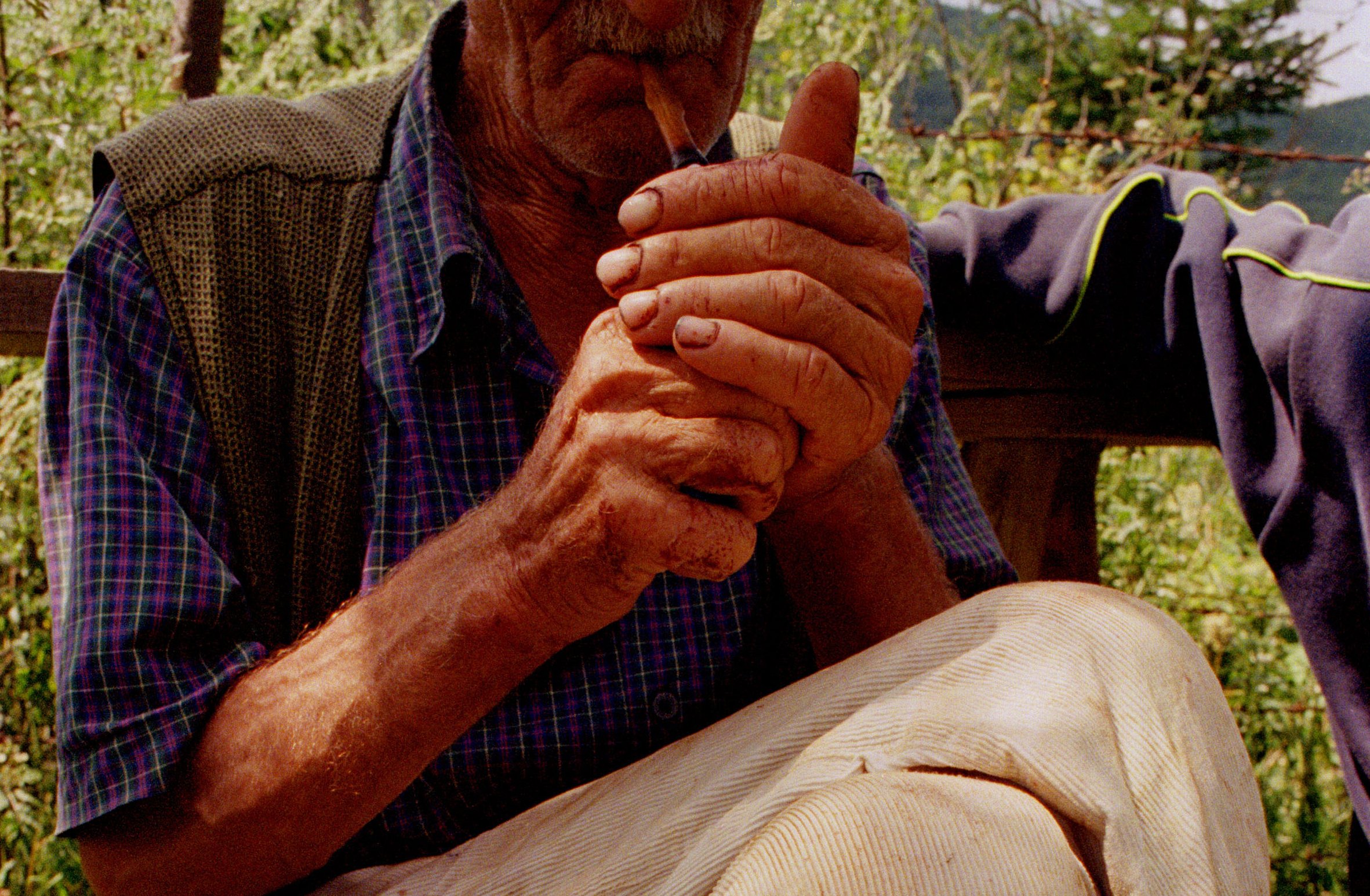 Un anziano in Bosnia Erzegovina