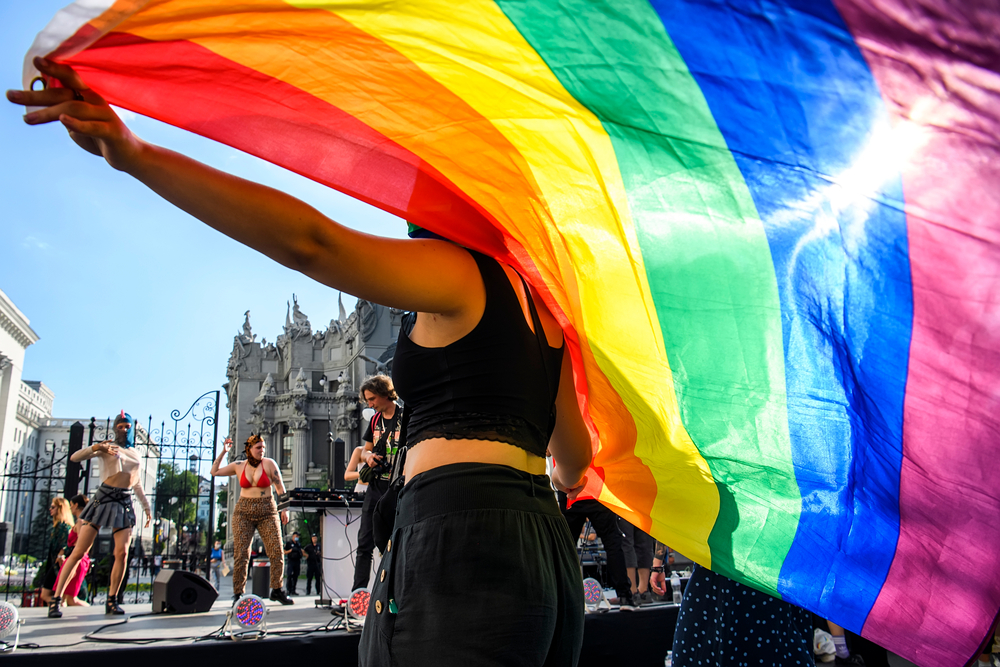 Manifestazione per i dirtti LGBT a Kiev, 30 luglio 2021 (© paparazzza/Shutterstock)