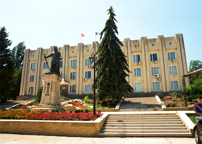 Il centro di Cimişlia (foto F. Brusa)