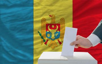 Bandiera della Repubblica di Moldova - © vepar5/Shutterstock
