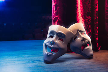 Maschere teatrali © Fer Gregory/Shutterstock