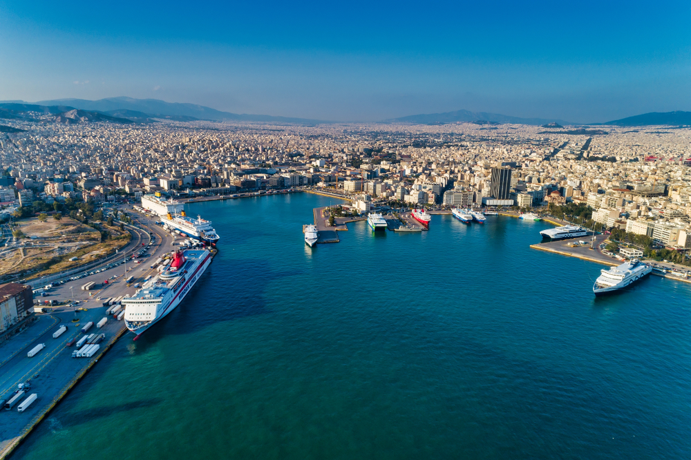 Porto del Pireo (Grecia) - foto © Ververidis Vasilis/Shutterstock Porto del Pireo (Grecia) - foto © Ververidis Vasilis/Shutterstock
