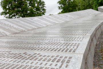 Memoriale di Srebrenica © Nr-stock/Shutterstock
