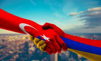 Stretta di mano tra Turchia e Armenia © UniqueEye/Shutterstock