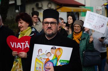 Manifestanti contro l'aborto a Bucarest, nel 2022 - © Gabriel Preda RO/Shutterstock