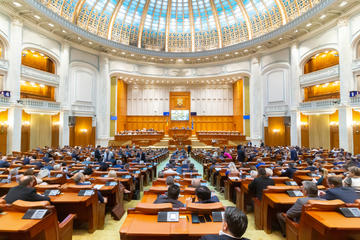 Bucarest, Parlamento romeno (foto © LCV/Shutterstock)